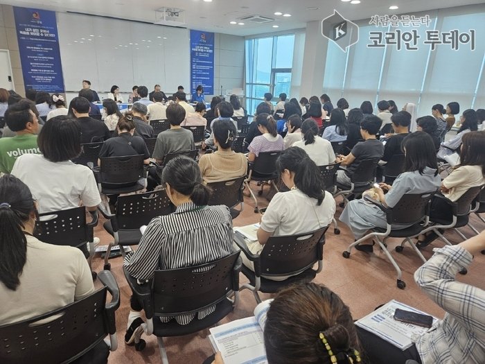 {코리안투데이} 안성시, 보건·의료·복지 통합돌봄체계 구축을 위한 토론회 개최 © 이명애 기자