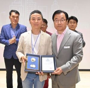심폐소생술로 이웃 생명 구한 시민영웅 신창흔 씨