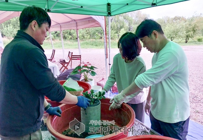 [코리안투데이] 9월부터 공세동 시민농장에서 반려식물 분갈이 서비스를 제공한다. © 김나연 기자