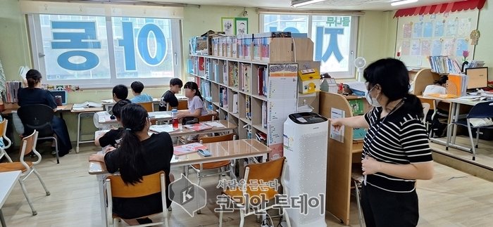 [코리안투데이] 송산1동, 관내 사회복지시설 방문해 여름철 건강관리 강조 © 강은영 기자
