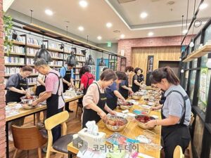 인천 서구 ,청라1동 주민회, 친환경 고추장 만들기 체험 성공적 개최