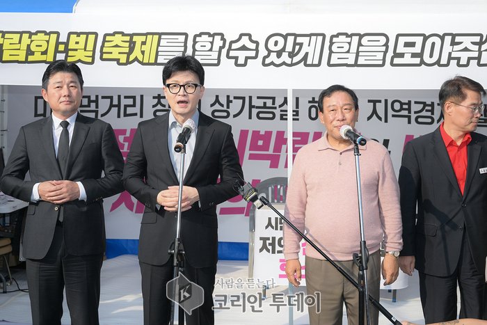 [코리안투데이] 한동훈 국민의힘 대표 단식중인 최민호시장 격려[ © 이윤주 기자