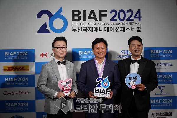 [코리안투데이] 김경호 집행위원장, 조용익 부천시장, 서채환 조직위원장 © 이예진 기자