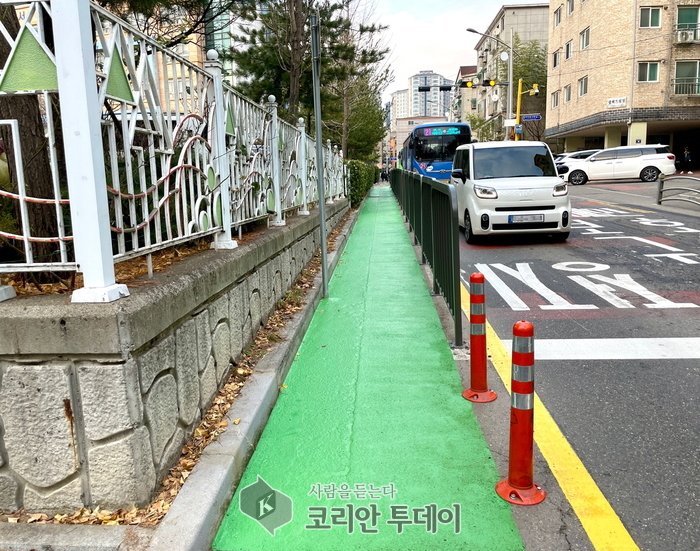 [코리안투데이]은봉초등학교, 서창중학교 보행자 전용 통행로 설치] © 김현수 기자