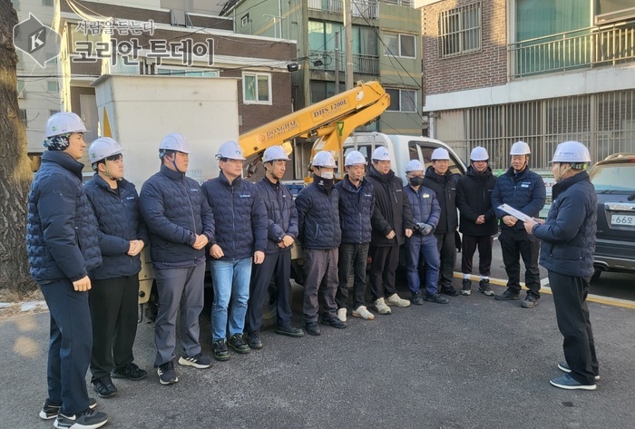 [코리안투데이] 미추홀구시설관리공단, 설 명절 대비 야간 통행길 안전 모의훈련 © 김미희 기자