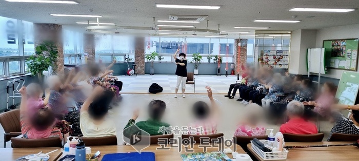 [코리안투데이] 실버체육의 선구자 최명희 강사 © 이윤주 기자