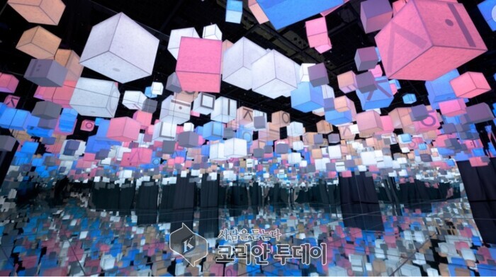 [코리안투데이] 동대문디자인플라자에 전시 중인 현대적 감각의 한국 전통 미술 모습 © 백창희 기자