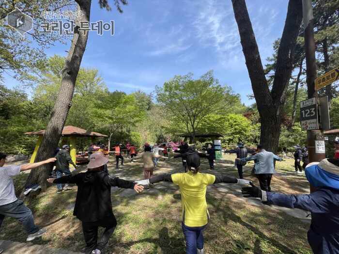 [코리안투데이] 2025년상반기찾아가는화[火]목[木]맞춤체조교실대상자모집 © 조상원 기자