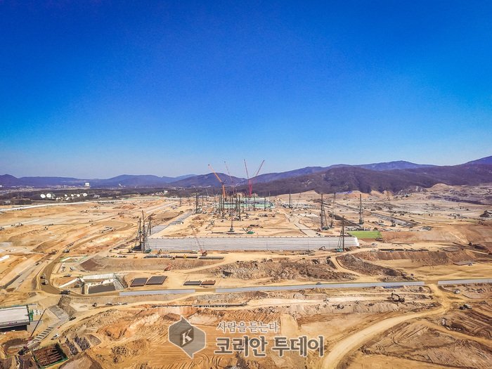 [코리안투데이] 처인구 원삼면에 조성이 진행 중인 '용인 반도체클러스터 일반산업단지' 공사현장 전경 © 김나연 기자