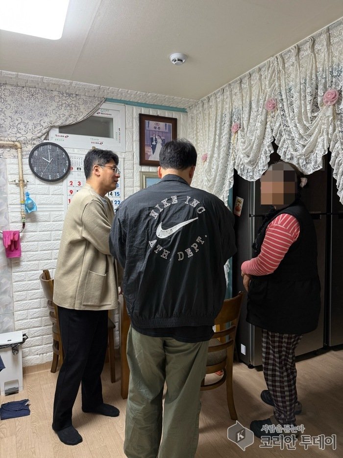 [코리안투데이] 인천 중구 율목동 행정복지센터 ‘찾아가는 복지상담’ © 전병식 기자