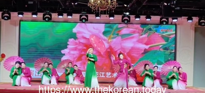 [코리안투데이] 照片：松花江艺术团演出《北京小姐》现场 ©박수진 기자