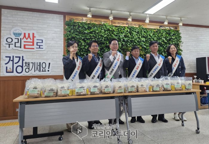 "Bariga waa jawaabta"…Yangju-si oo dhammaystirtay olole lagu kor u qaadayo cunista bariga dhallinyarada