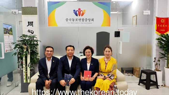 [코리안투데이] 사진 中国同胞联合中央会与中国少数民族对外交流协会合影 ©박수진 기자