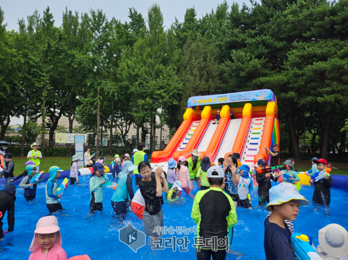 [코리안투데이] “학업 스트레스, 무더위와 함께 날려요!” 송파구 © 지승주 기자
