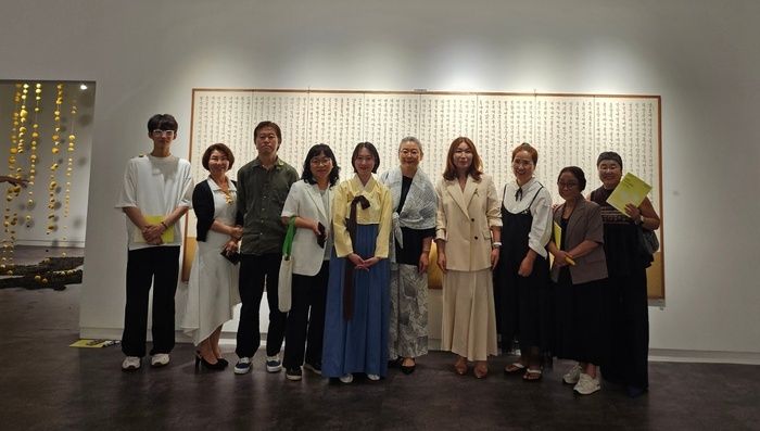 [코리안투데이] '김유정, 하남에 머물다' 오프닝, 기념 사진 모습 © 백창희 기자
