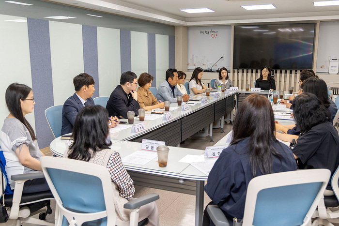 [코리안투데이] 학부모와 함께 하는 소통 간담회’(장훈고). 영등포구 제공