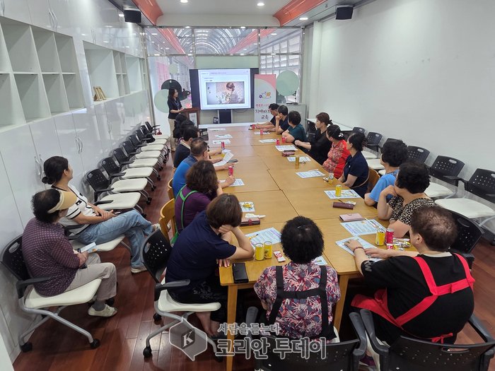 [코리안투데이] 하남시 신장전통시장, 치매 어르신 위한 치매안심마을로 탈바꿈되었다. © 백창희 기자