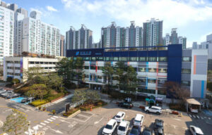 서울시에서도 자치구별 지역사랑상품권 발생 규모가 강남구 500억, 금천구 20억원으로 25배나 차이가 나 빈부격차가 큰 것을 알 수 있다.