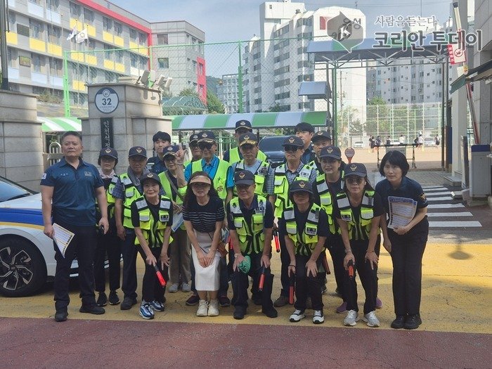 Campagne de prévention de la criminalité près des écoles primaires de Namdong-gu… Patrouille conjointe du groupe d'autodéfense de Ganseok 4-dong