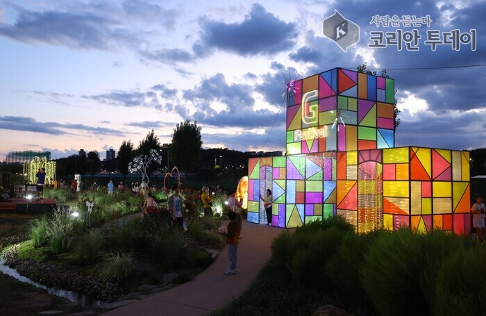 2025年「眾人共融的花園光之節」在九老區安養川開幕