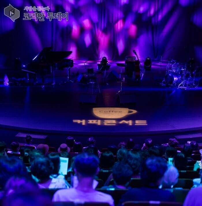 Incheon Culture & Arts Center, ipinakikilala ang Coffee Concert VIII ngayong Oktubre: pagtatagpo ng baritonong si No Hyeonu at pianistang si Jeong Taeyang