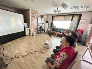무의도 어르신들 위해 ‘청춘극장’ 상영…웃음과 추억이 함께한 하루