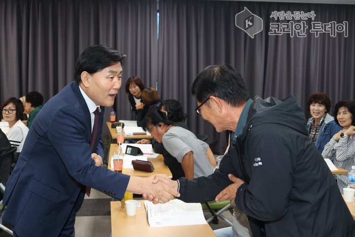Ongjin-gun realiza formação para recenseadores do Censo 2025 à População e Habitação para desenhar o futuro da região com estatísticas rigorosas