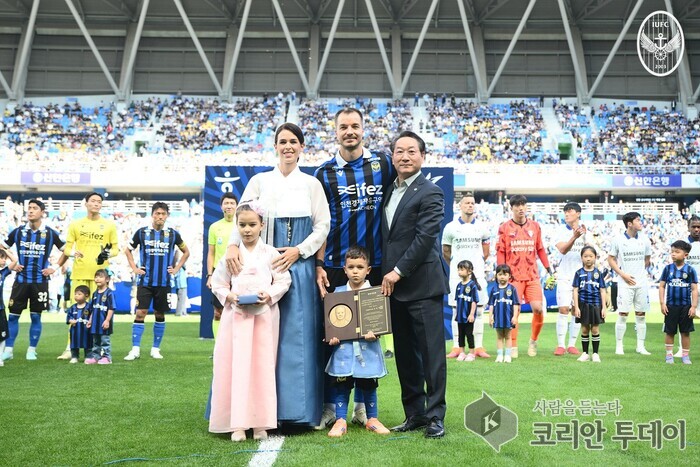 Incheon atribui cidadania honorária a Stefan Mugosa