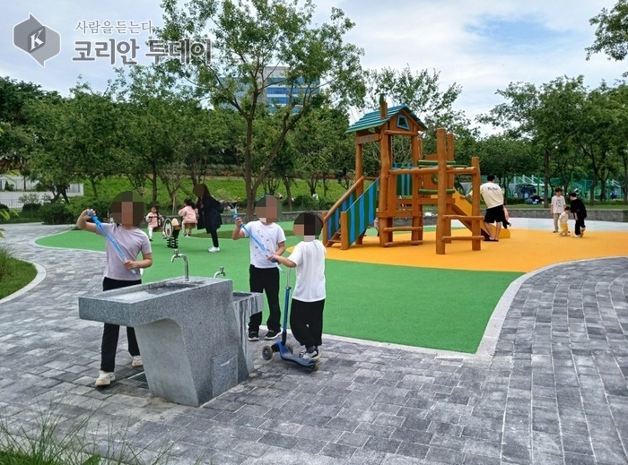 [코리안투데이] 어린이 놀이공간에서 놀고있는 아이들 © 박수진 기자