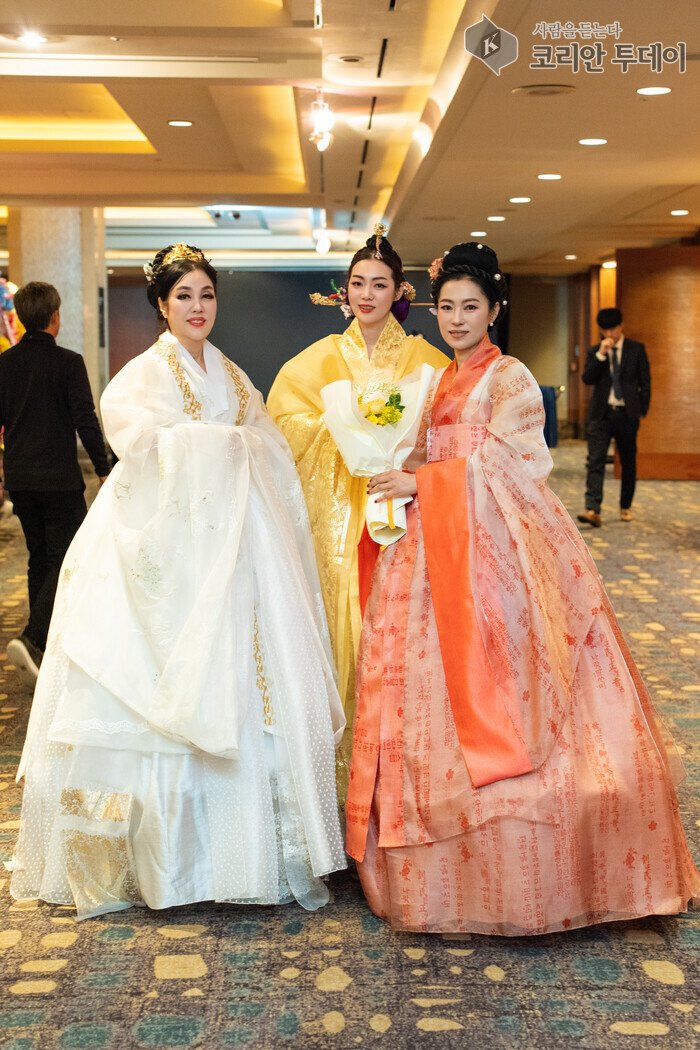 [코리안투데이] ] Kim Young-ja’s Royal Hanbok Show Celebrates Korean Elegance ©김현수 기자