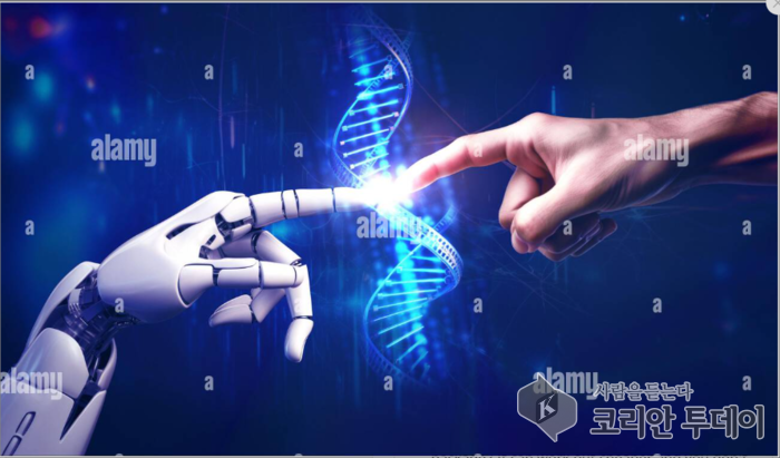 [코리안투데이] 로봇과 인간의 손이 DNA 사슬을 맞잡고 있는 모습(사진제공: alamy) ⓒ 박찬두 기자