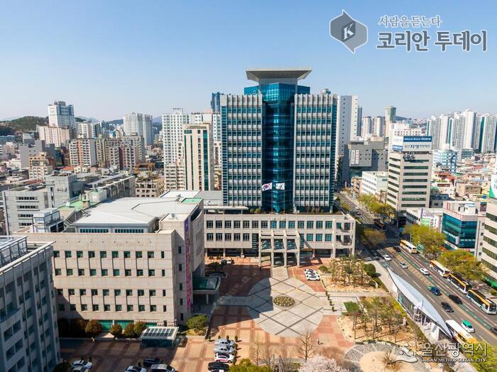 Ulsan Carriage Emerges as a New Eco-Friendly Experiential Tourism Icon at Taehwagang National Garden