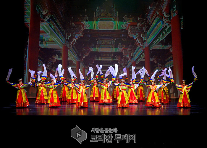 [코리안투데이] 공모사업에 선정된 지역문화예술단체 전통예술 공연 모습(사진=양천구청) © 변아롱 기자