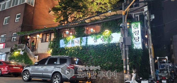 동대문역사문화공원 인근 3대 설렁탕집 ‘느티나무설렁탕’, 전골과 가마솥 설비로 깊은 인상 – 서울 중구
