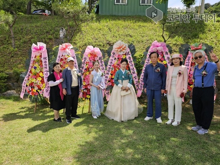 [코리안투데이] 고희와 출판기념회를 한자리에서, 문학과 가족 사랑이 빚어낸 특별한 축제 © 박은선 기자