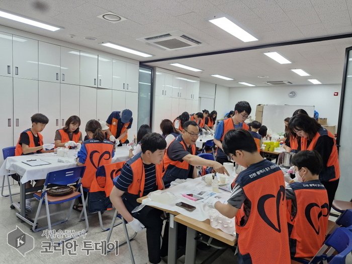[코리안투데이] EM 활용 친환경 고체비누 만들기 체험 © 김미희 기자
