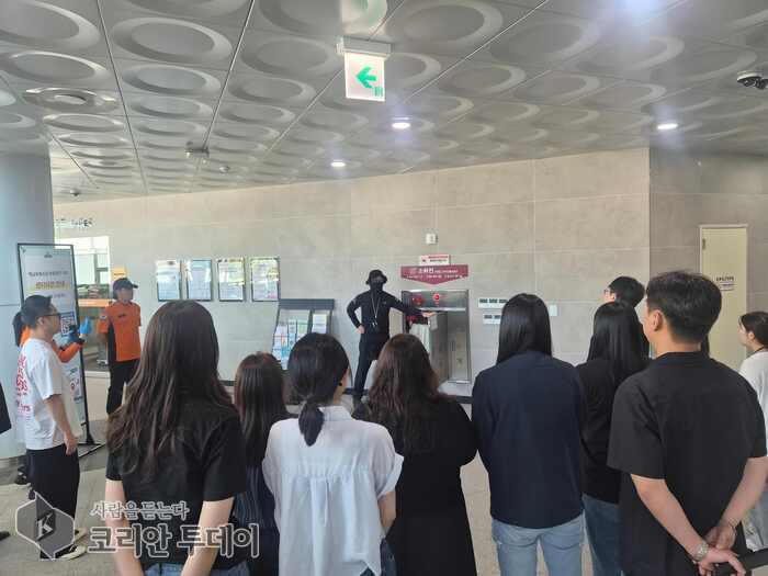 [The Korean Today] 屋内消火栓の放水実習などオーダーメードの消防安全教育 © キム・ミヒ記者