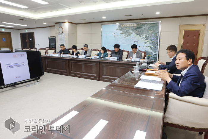 [코리안투데이] 보고회에 참석한 관계 부서장들 © 김미희 기자
