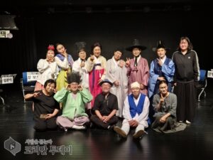「孟進士宅の慶事」、芸術団バウ「人生第2幕 戯曲朗読」で市民と舞台をつなぐ
