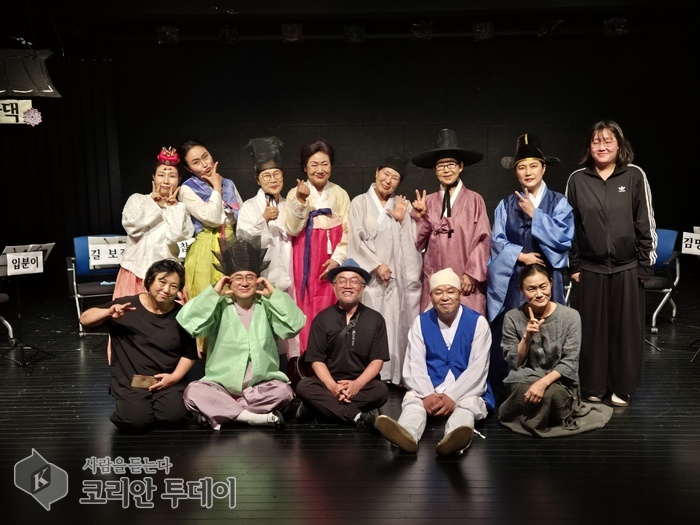 「孟進士宅の慶事」、芸術団バウ「人生第2幕 戯曲朗読」で市民と舞台をつなぐ