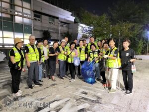 영종1동 자율방범대, 상가·주거지 돌며 환경정비 활동