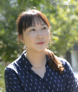 이정희 작가, 내면의 안뜰에 피워낸 현대민화의 새로운 풍경