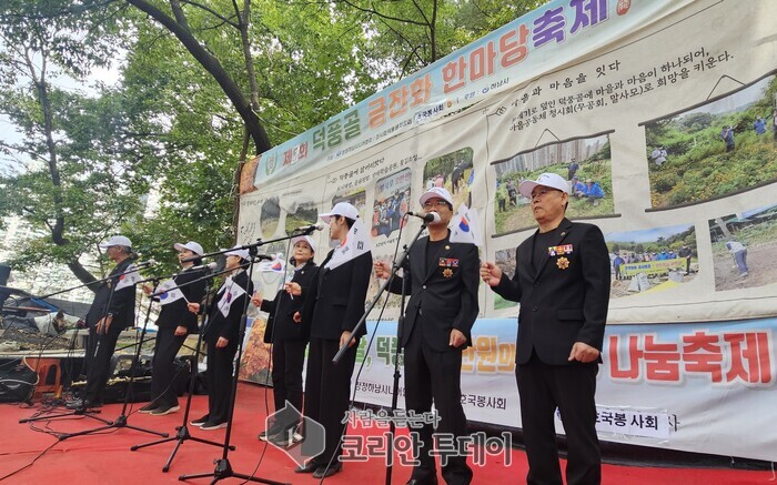 [Korean Today] The Eoullim Arts Troupe performs at the 5th Deokpunggol Marigold Community Festival © Reporter Baek Chang-hee