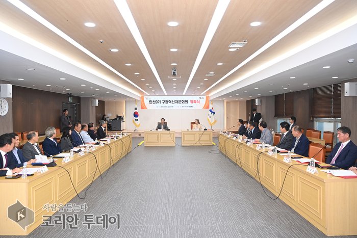 [코리안투데이] 구정혁신자문회의 위원 위촉 후 기념촬영 © 김미희 기자