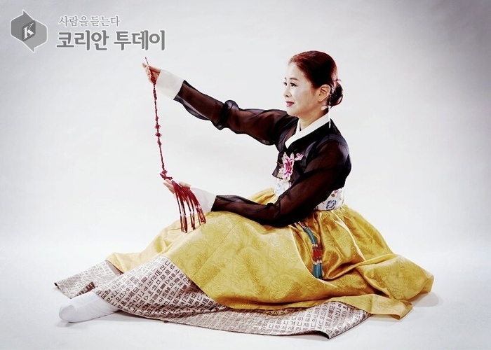 민지영 예술단장, 한복으로 이어온 문화교류…11월 두레춤 공연서 다시 춤춘다