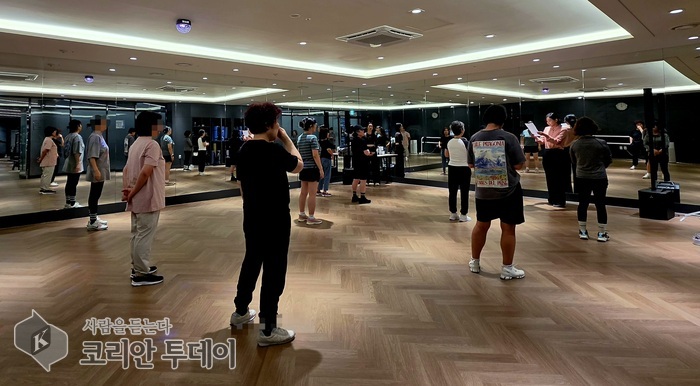 永宗区保健所走进公寓小区 开设“肥胖预防运动教室”