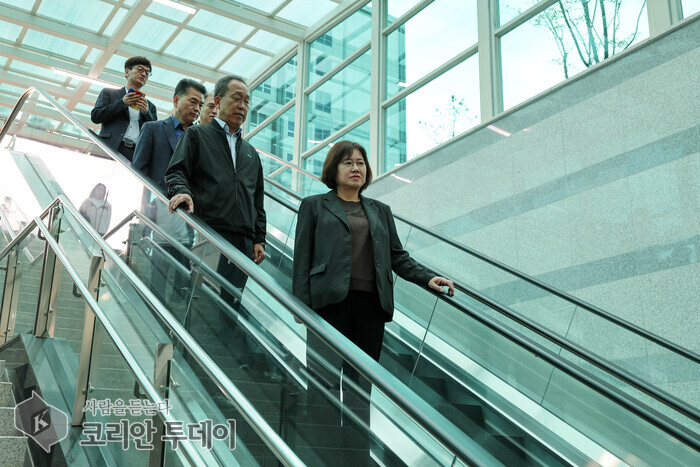 [The Korean Today] Thang cuốn mới lắp đặt tại lối ra số 2 ga Unseo © Phóng viên Kim Mi-hee