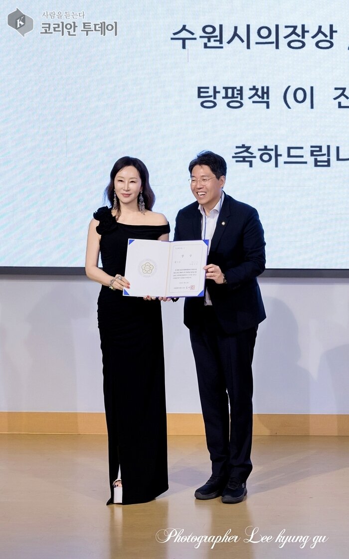 [Exclusive Interview] Actress Lee Jin Wins Acting Award at Suwon Christian Film Festival, Embraces New Challenges