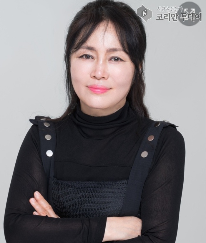 Yoon Mi-jeong : les poupées de son enfance deviennent des œuvres d’art… Une esthétique de la guérison présentée à Paris en 2026 Sous-titres