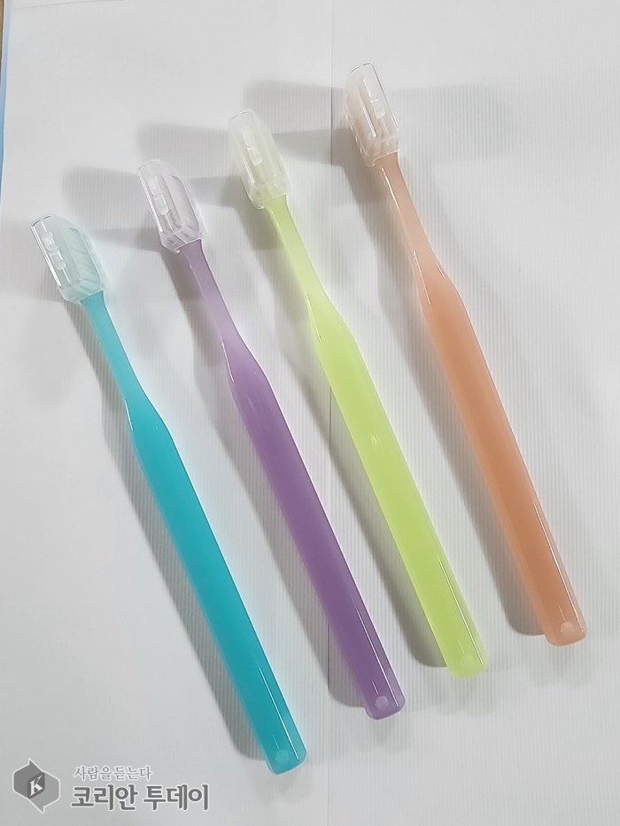 [코리안투데이] 투명 보호캡과 네 가지 파스텔 색상으로 실용성과 디자인 차별화 © 김현수 기자
